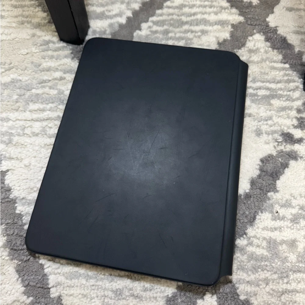 Apple Magic Keyboard iPad Pro 11